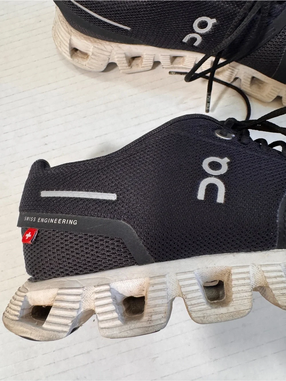 On Cloud Running Black CloudTec Sneakers Womens 8.5 Comfort Athletic Shoes
